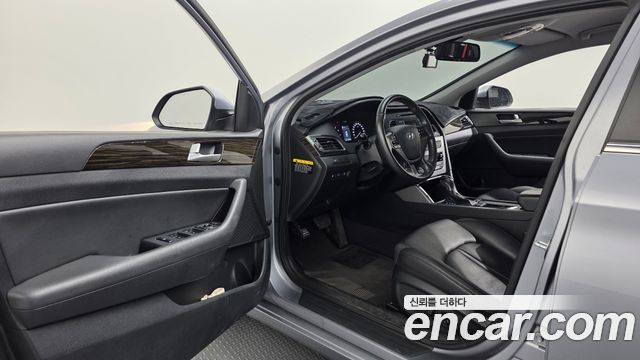 Hyundai Sonata 2016 — photo 10