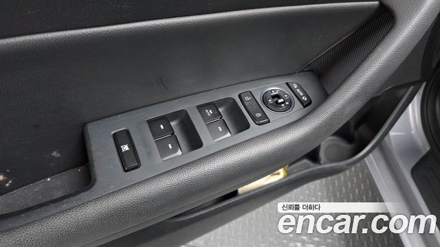 Hyundai Sonata 2016 — photo 18