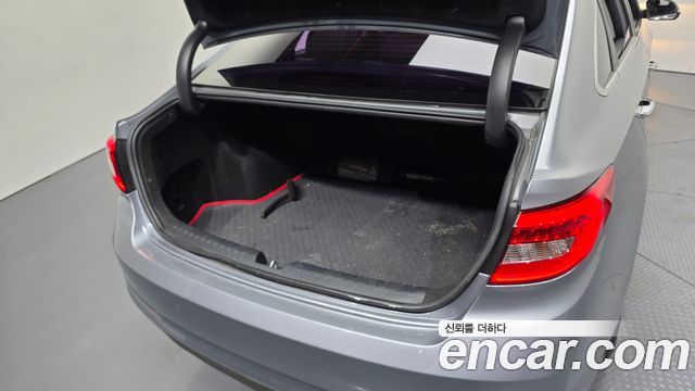 Hyundai Sonata 2016 — photo 20