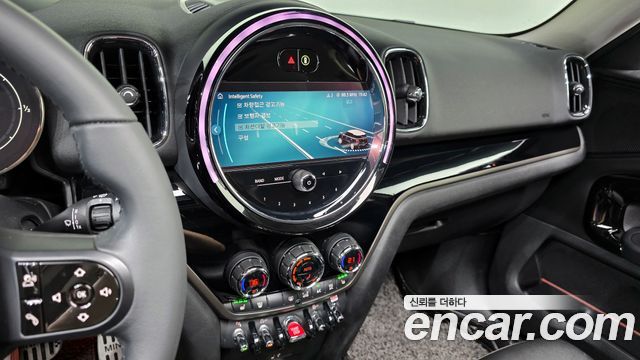 Mini Countryman 2022 — photo 21