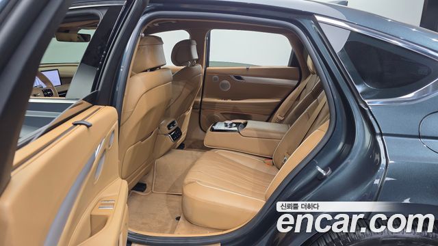 Genesis G80 2025 — photo 11