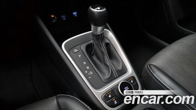 Hyundai Venue 2020 — photo 12