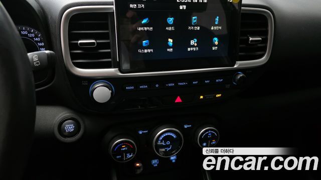Hyundai Venue 2020 — photo 20