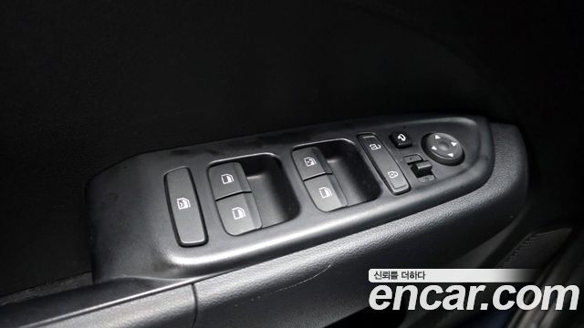 Hyundai Venue 2020 — photo 27