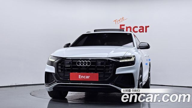 Audi Q8 2023 — photo 3