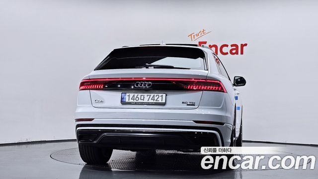Audi Q8 2023 — photo 4