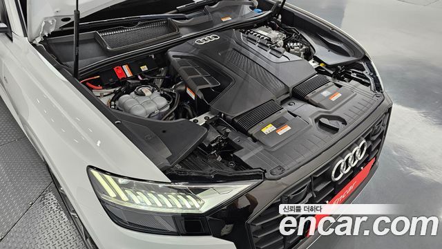 Audi Q8 2023 — photo 6