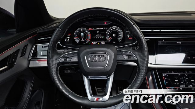 Audi Q8 2023 — photo 12
