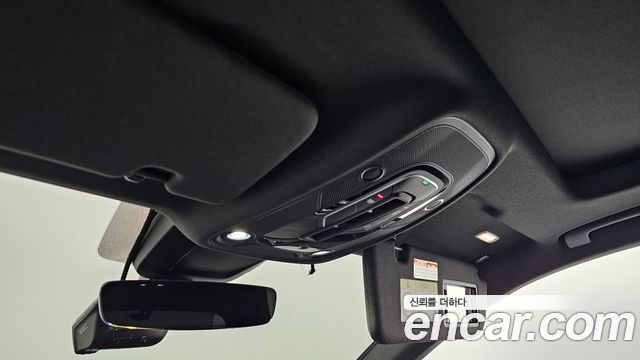 Audi Q8 2023 — photo 19