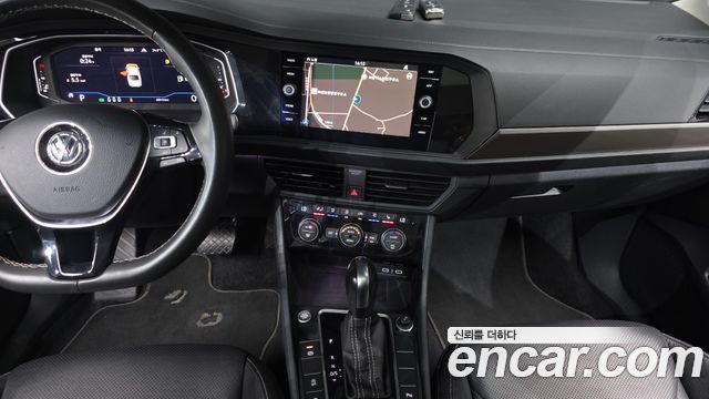 Volkswagen Jetta 2021 — photo 20