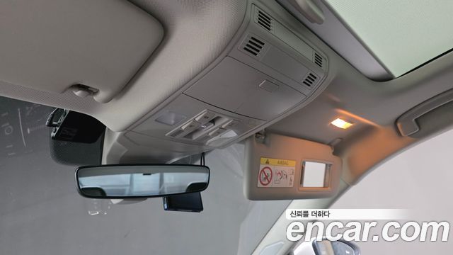 Volkswagen Jetta 2021 — photo 27