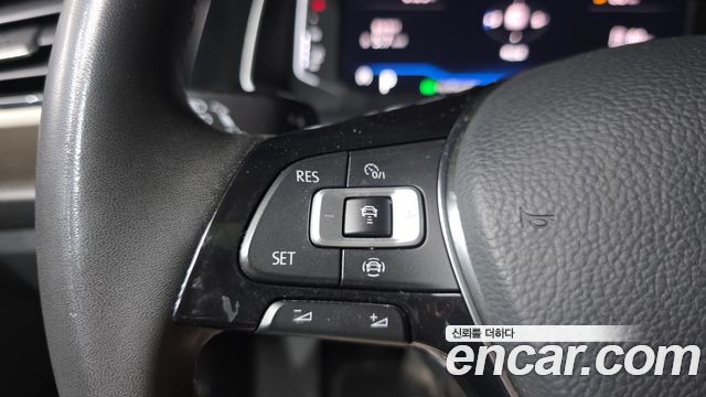 Volkswagen Jetta 2021 — photo 29