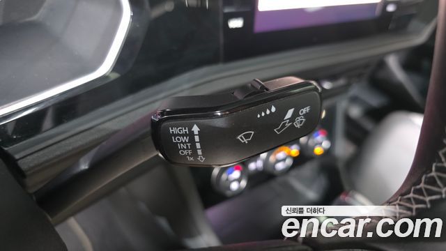 Volkswagen Jetta 2021 — photo 30