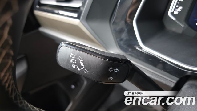 Volkswagen Jetta 2021 — photo 31