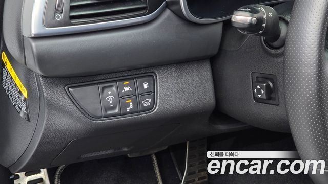 Genesis G70 2020 — photo 14