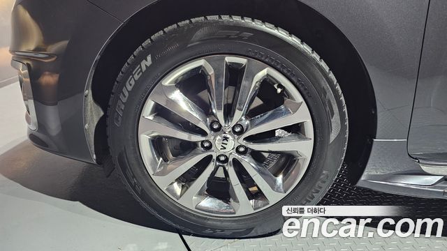 Kia Canival 2017 — photo 5
