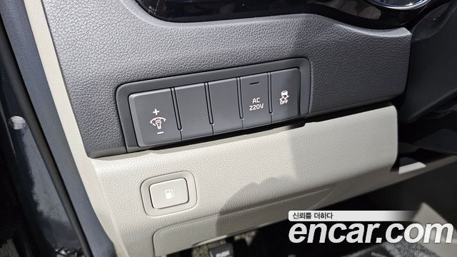 Kia Canival 2017 — photo 25