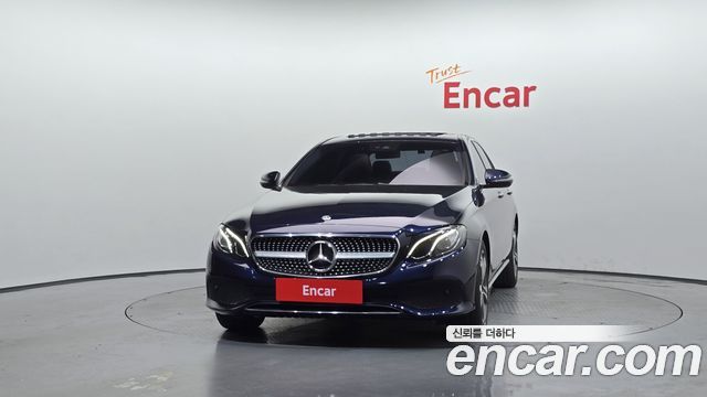 Mercedes-Benz E-Class 2019 — photo 3