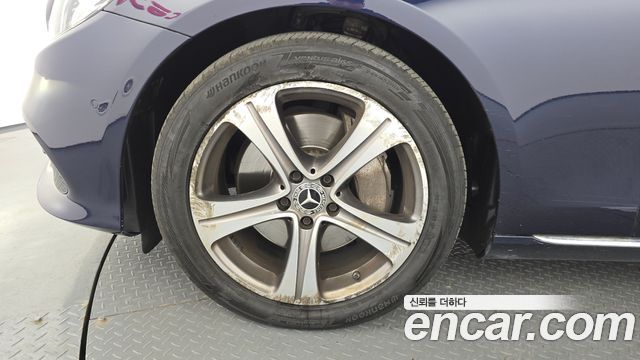 Mercedes-Benz E-Class 2019 — photo 5