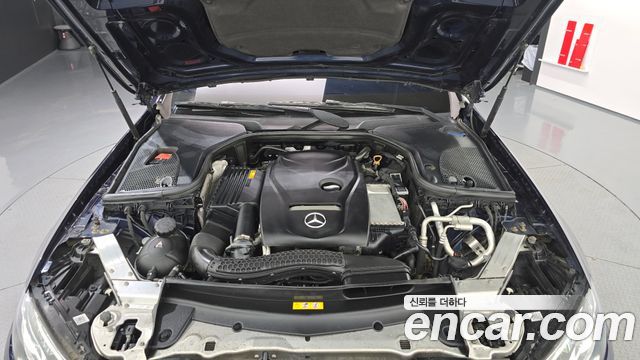 Mercedes-Benz E-Class 2019 — photo 6