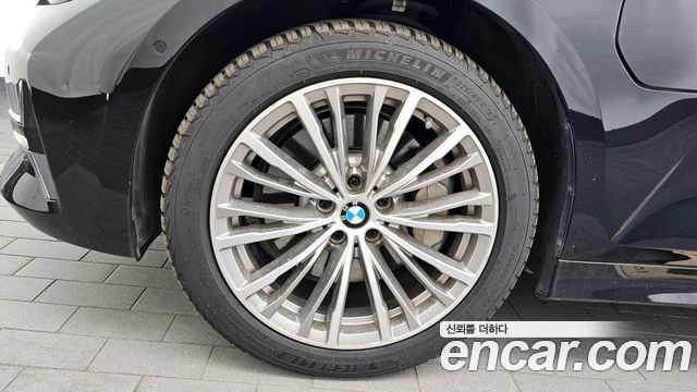 BMW 3-Series 2020 — photo 5