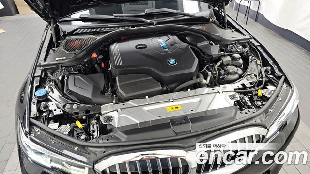 BMW 3-Series 2020 — photo 6