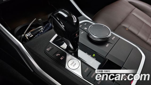 BMW 3-Series 2020 — photo 9