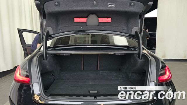 BMW 3-Series 2020 — photo 20
