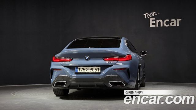 BMW 8-Series 2021 — photo 4
