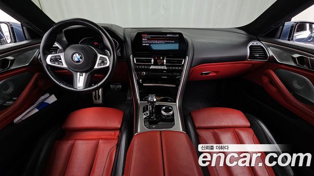 BMW 8-Series 2021 — photo 10