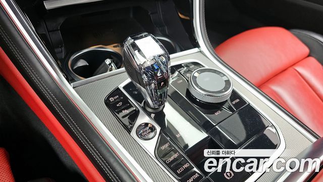 BMW 8-Series 2021 — photo 12
