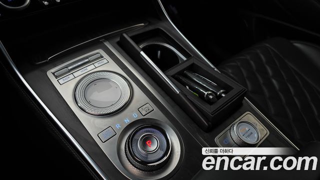 Genesis GV80 2021 — photo 12