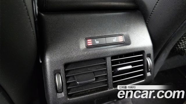 Jaguar E-PACE 2020 — photo 19