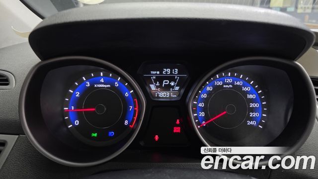 Hyundai AVANTE 2015 — photo 8
