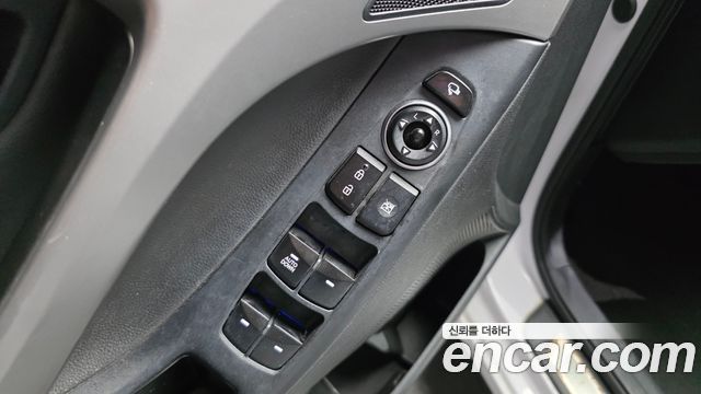 Hyundai AVANTE 2015 — photo 13