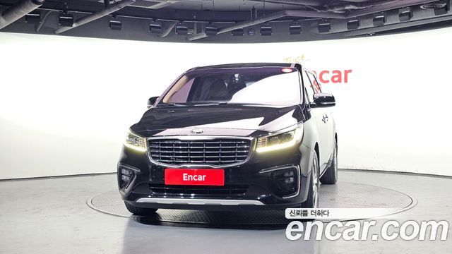 Kia Canival 2020 — photo 3