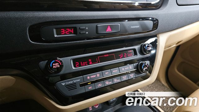 Kia Canival 2020 — photo 21