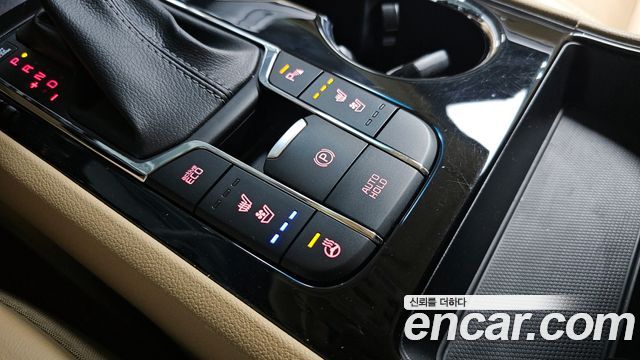 Kia Canival 2020 — photo 23