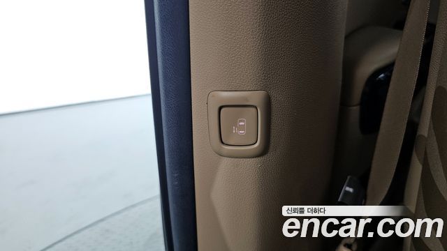 Kia Canival 2020 — photo 25