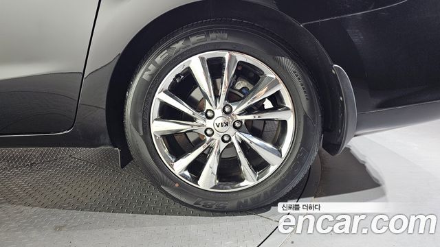 Kia Canival 2020 — photo 7