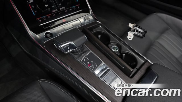 Audi A7 2023 — photo 12