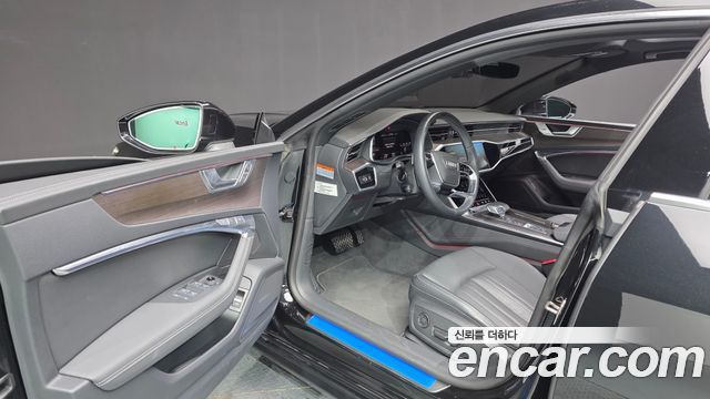 Audi A7 2023 — photo 13