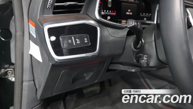 Audi A7 2023 — photo 26