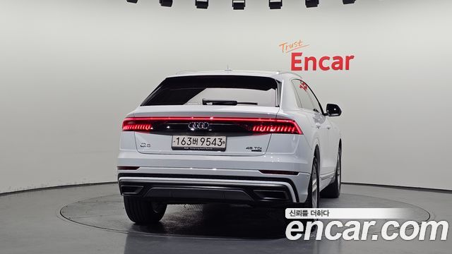 Audi Q8 2020 — photo 4