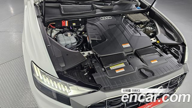 Audi Q8 2020 — photo 6