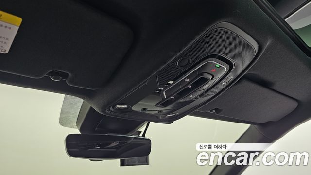 Audi Q8 2020 — photo 17