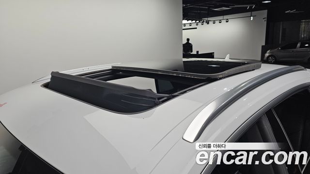 Audi Q8 2020 — photo 19
