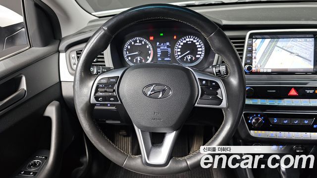 Hyundai Sonata 2019 — photo 21