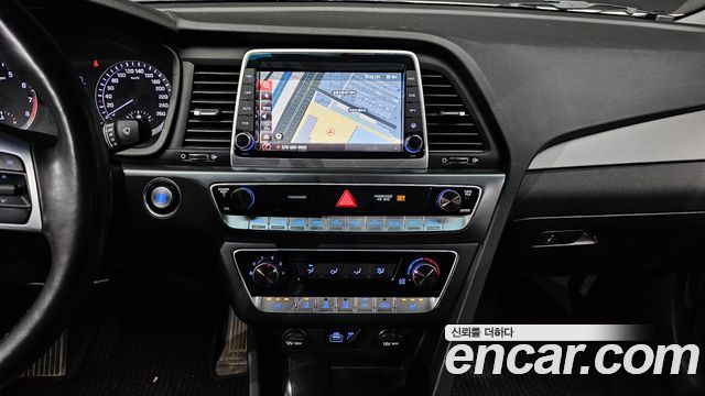 Hyundai Sonata 2019 — photo 25