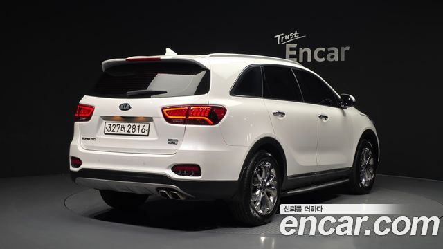 Kia Sorento 2018 — photo 2